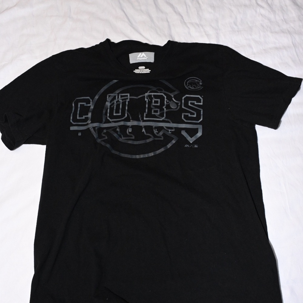Majestic Black Chicago Cubs Graphic Short Sleeve Tee